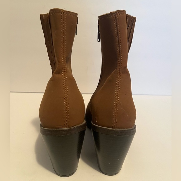 Vizzano Brazillian Footwear Pointed Toe Suede Chunky Heel Western Ankle Boots - Picture 5 of 15